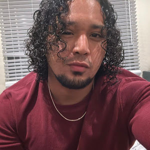 Meet your Posher, Carlos guillermo